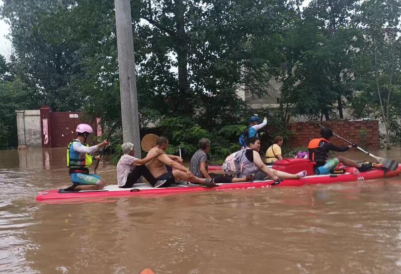 【防汛救災(zāi) 央企行動(dòng)】風(fēng)雨同心 人民至上 中國電建奮戰(zhàn)在防汛搶險(xiǎn)一線