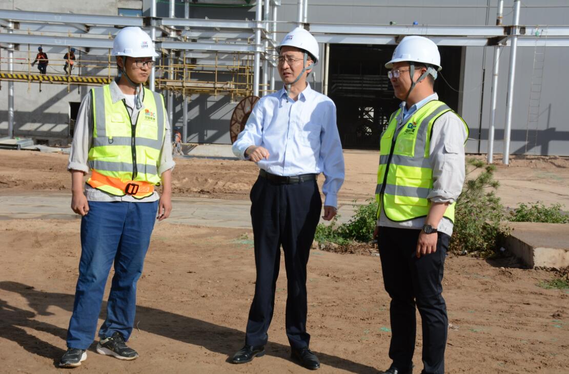 中國能建建筑集團黨委委員、副總經(jīng)理汪公河到正寧百萬項目調(diào)研指導(dǎo)