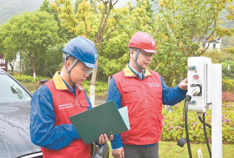 陳鳴：“空心村”變“開心村”，供電服務(wù)總相伴