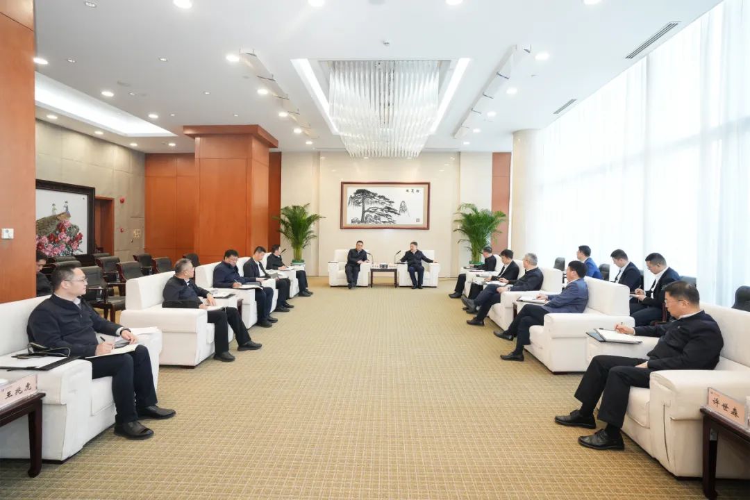 華能集團董事長溫樞剛、總經理張文峰會見哈電集團董事長曹志安、總經理黃偉
