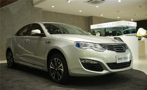 2016上半年新能源乘用車銷售12.04萬(wàn)輛 技術(shù)品質(zhì)將成新驅(qū)動(dòng)力